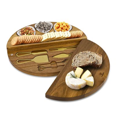 เปิดเผยว่าชุดบอร์ด Charcuterie ของ Acacia Wood กลายเป็นจุดสนใจของตารางอย่างไร